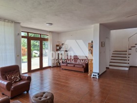 Casa Biala, regiunea Varna 6