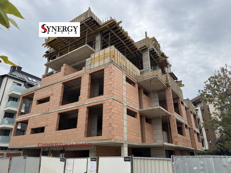 Eladó  3 hálószobás Sofia , Manastirski livadi , 158 négyzetméter | 11506710