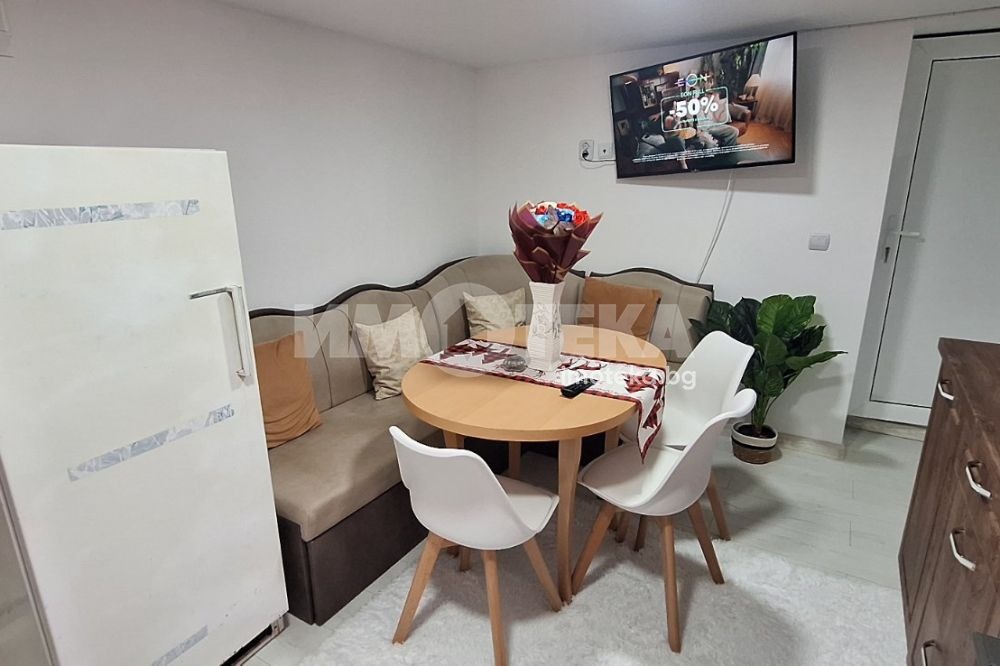 Продава КЪЩА, гр. Белослав, област Варна, снимка 6 - Къщи - 54126359