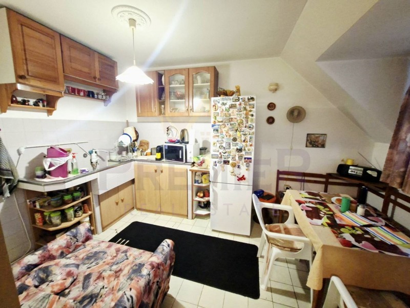 Продава 3-СТАЕН, гр. Варна, Лятно кино Тракия, снимка 2 - Апартаменти - 53590410