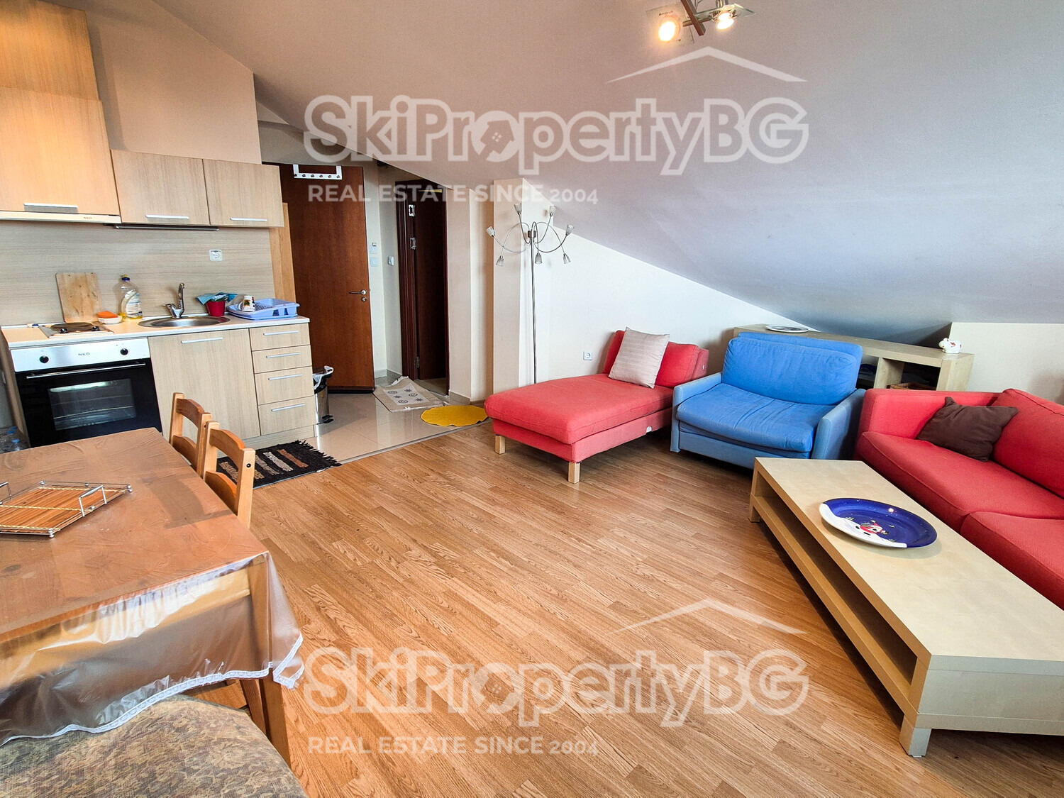 Продава 3-СТАЕН, гр. Разлог, област Благоевград, снимка 2 - Апартаменти - 53510827