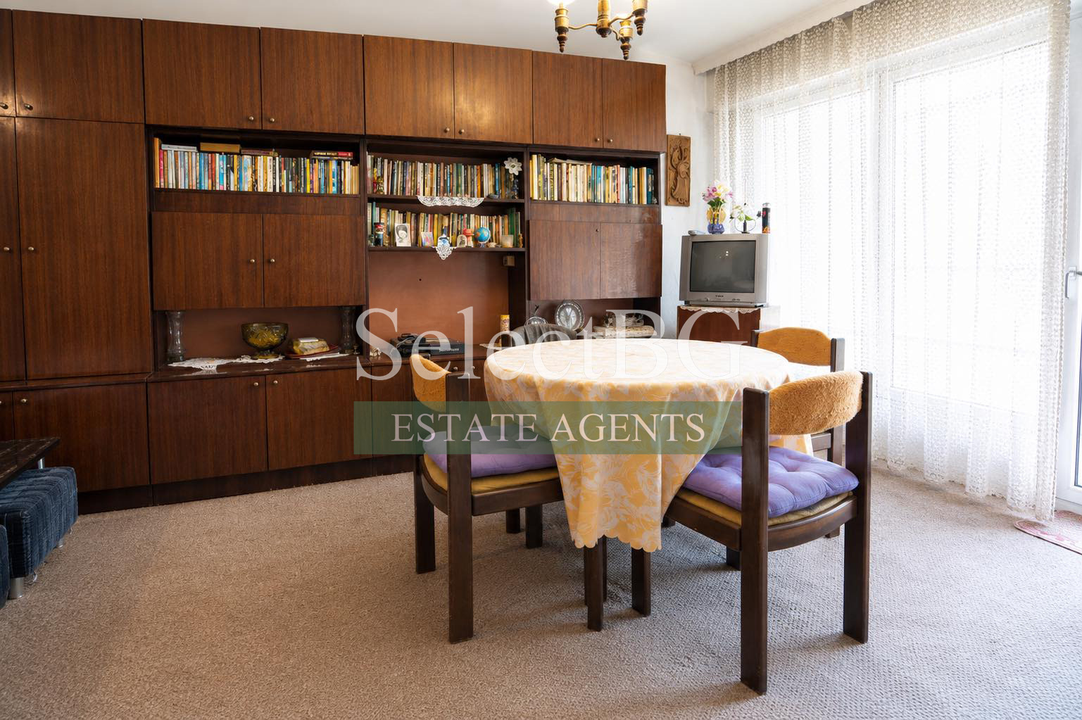 Продава 3-СТАЕН, гр. Велико Търново, Бузлуджа, снимка 2 - Апартаменти - 54994039