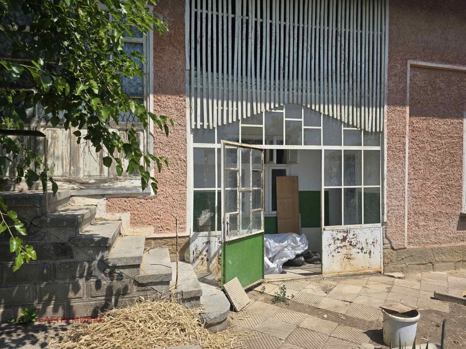 Продава КЪЩА, с. Ивански, област Шумен, снимка 2 - Къщи - 50976394