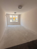 Продава  2-стаен град София , Надежда 4 , 71 кв.м | 76316364