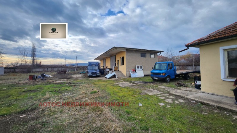 Продава АВТОСЕРВИЗ в област Велико Търново, гр. Полски Тръмбеш - 5000 кв.м / 76 693.78 € » 150 000 лв., ЛОТОС НЕДВИЖИМИ ИМОТИ