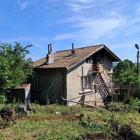 Dom Donino, region Gabrowo