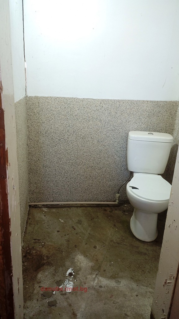 Продава КЪЩА, гр. Русе, Родина 2, снимка 16 - Къщи - 54147359