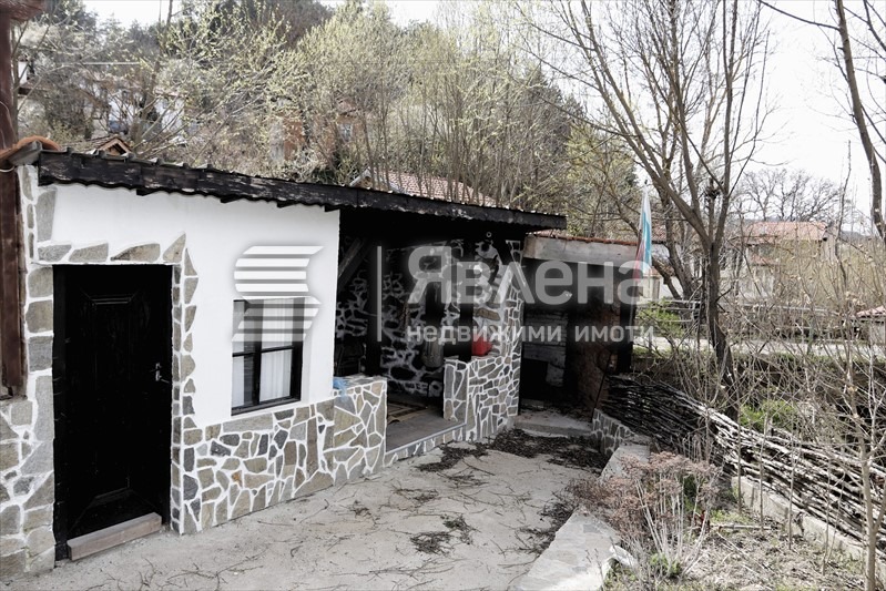 Продава КЪЩА, с. Свежен, област Пловдив, снимка 3 - Къщи - 55712821