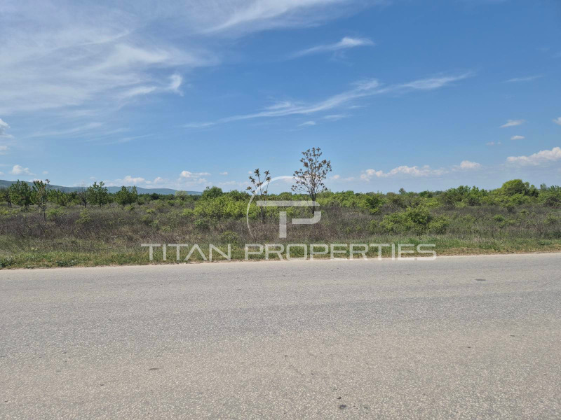 Продава  Парцел, област Пловдив, с. Белащица • 1 000 000 EUR • ID 95885338 — holmes.bg - [1] 