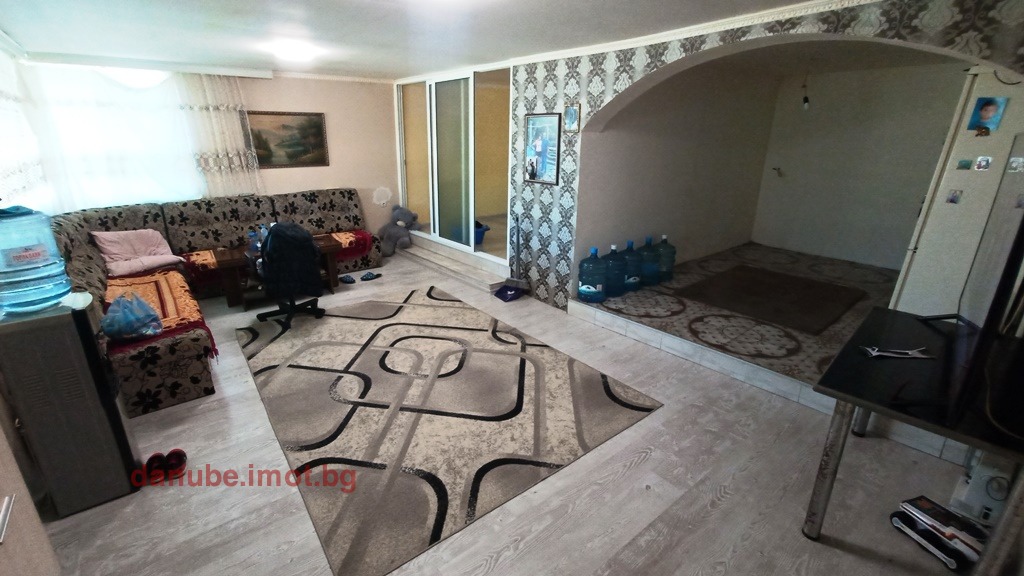 Продава КЪЩА, гр. Русе, Родина 2, снимка 2 - Къщи - 54147359