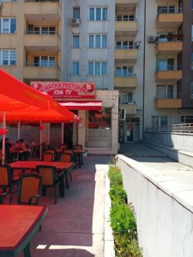 Bar; Kahve dükkanı Mladost 2, Sofia 4