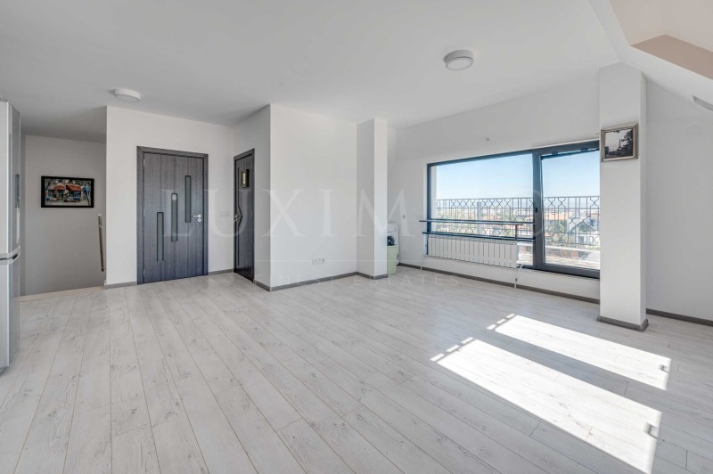 Eladó  Bérlakás Sofia , Iztok , 122 négyzetméter | 38317865 - kép [4]