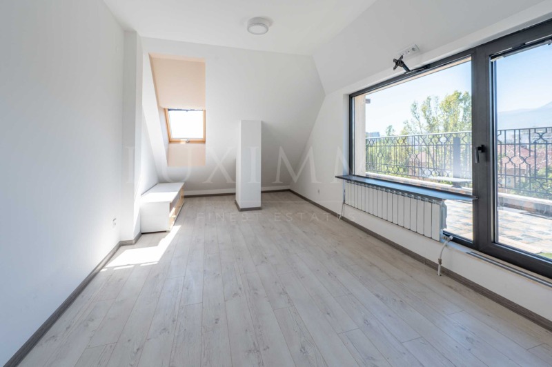 Eladó  Bérlakás Sofia , Iztok , 122 négyzetméter | 38317865 - kép [11]