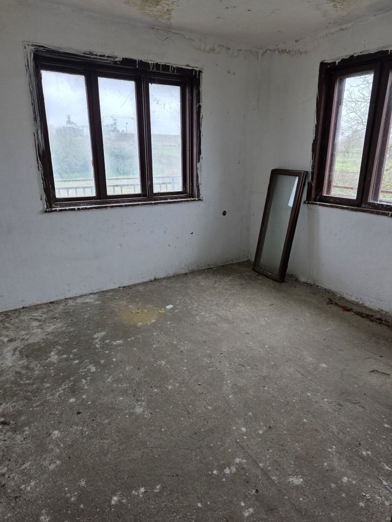 Продава КЪЩА, с. Стефаново, област Добрич, снимка 8 - Къщи - 52703049