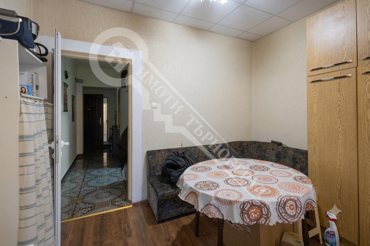 Продава 4-СТАЕН, гр. Велико Търново, Център, снимка 9 - Апартаменти - 55798337