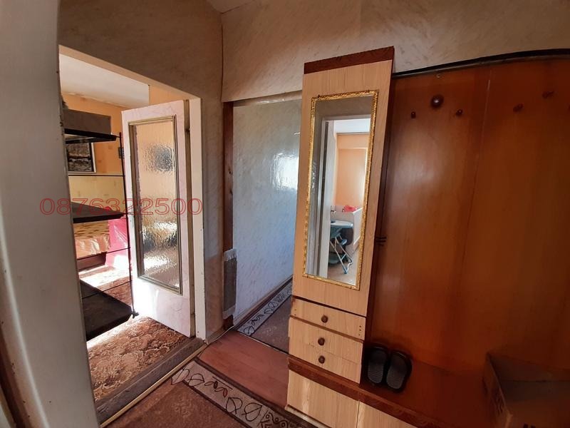 Продава 3-СТАЕН, гр. Велико Търново, Бузлуджа, снимка 4 - Апартаменти - 53249852