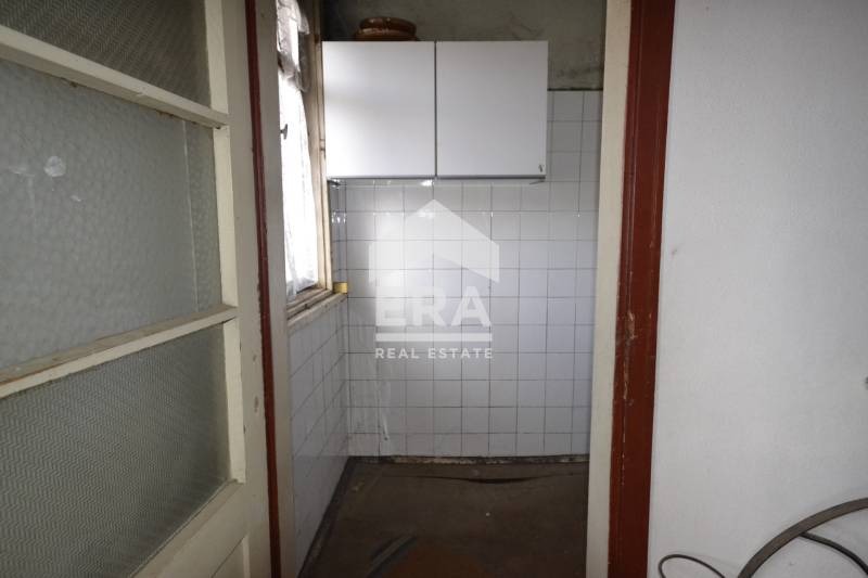 Продава  Етаж от къща град Хасково , Тракийски , 81 кв.м | 72285255 - изображение [6]
