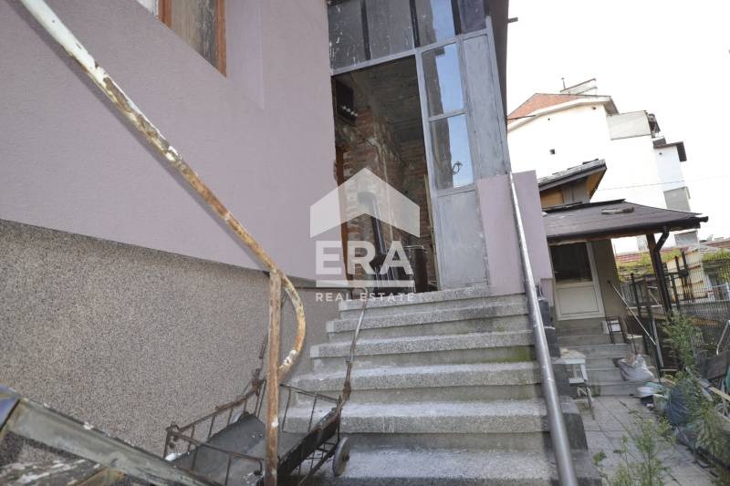 Продава  Етаж от къща град Хасково , Тракийски , 81 кв.м | 72285255 - изображение [2]