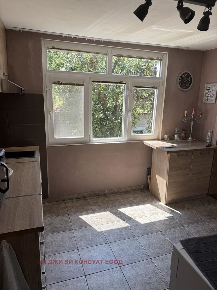 Продава ЕТАЖ ОТ КЪЩА, гр. София, Надежда 2, снимка 7 - Етаж от къща - 55554862