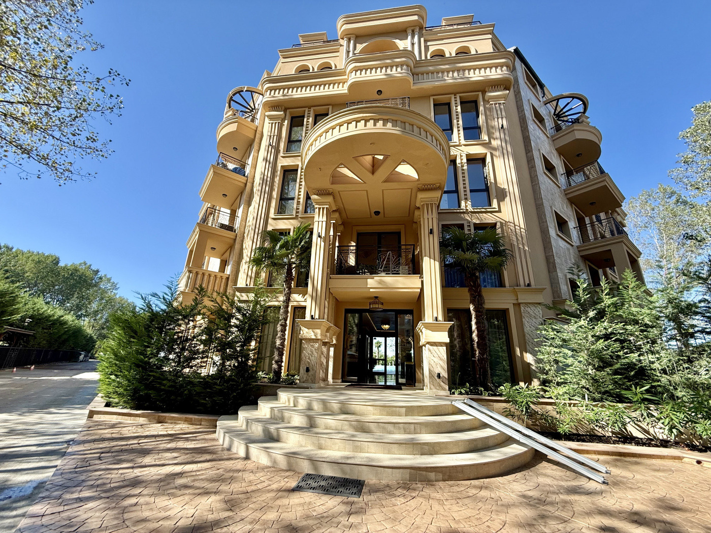 Продава 3-СТАЕН, гр. Несебър, област Бургас