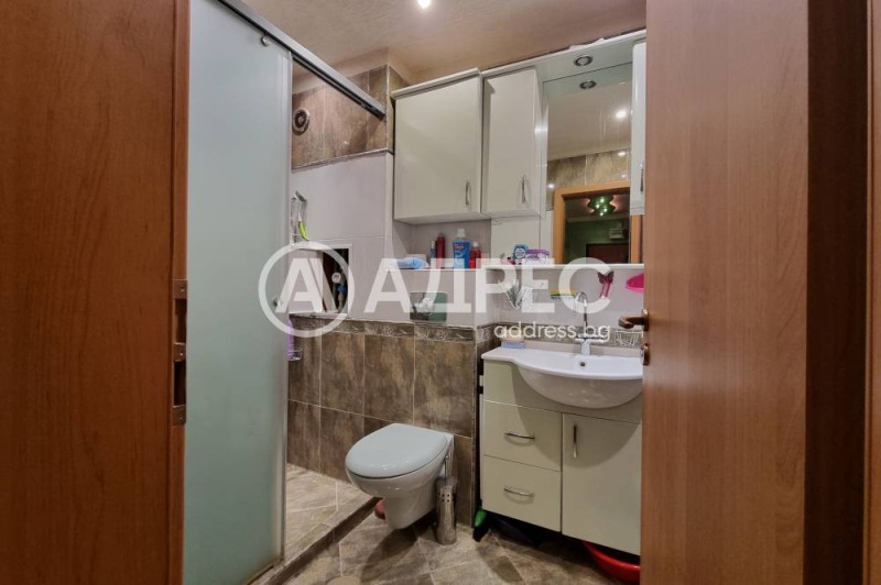 De vânzare  2 dormitoare Sofia , Razsadnica , 97 mp | 99313989 - imagine [12]