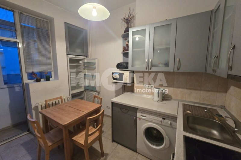 Продава 3-СТАЕН, гр. София, Център, снимка 10 - Апартаменти - 53093065