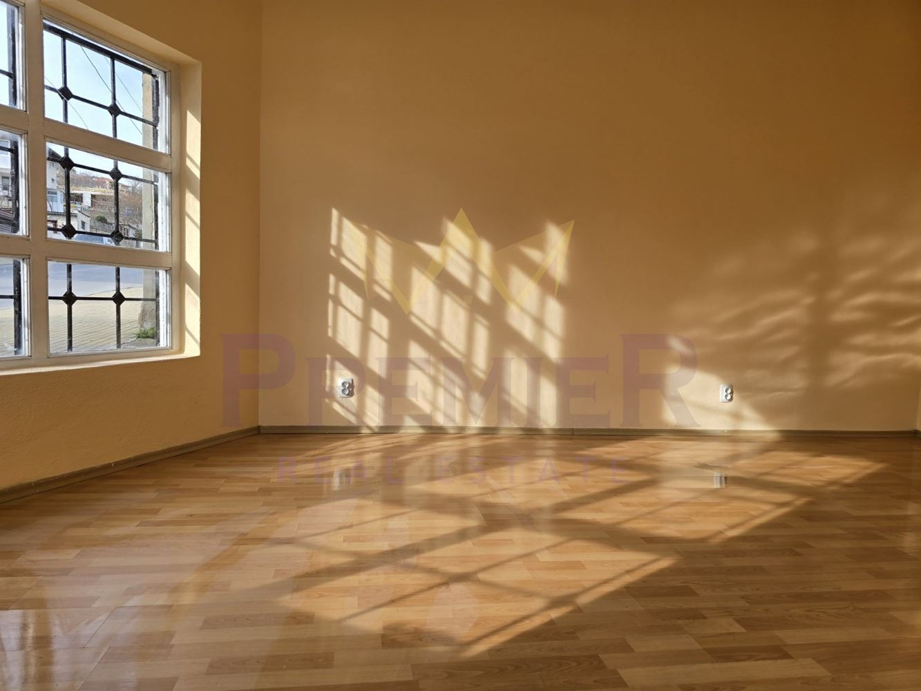 Продава АТЕЛИЕ, ТАВАН, гр. Балчик, област Добрич, снимка 2 - Апартаменти - 54204387