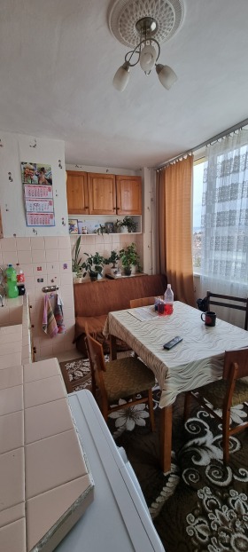 2 slaapkamers Abitrus, Razgrad 2