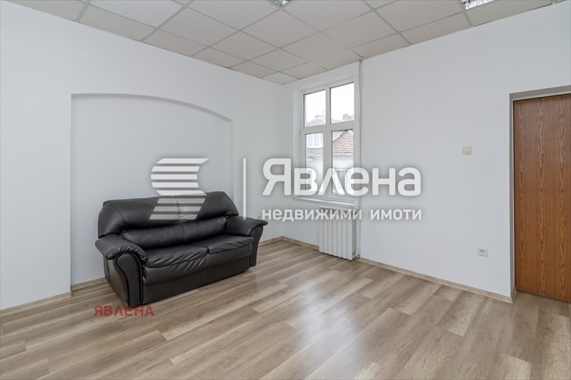 Продава 4-СТАЕН, гр. София, Център, снимка 6 - Aпартаменти - 47185088