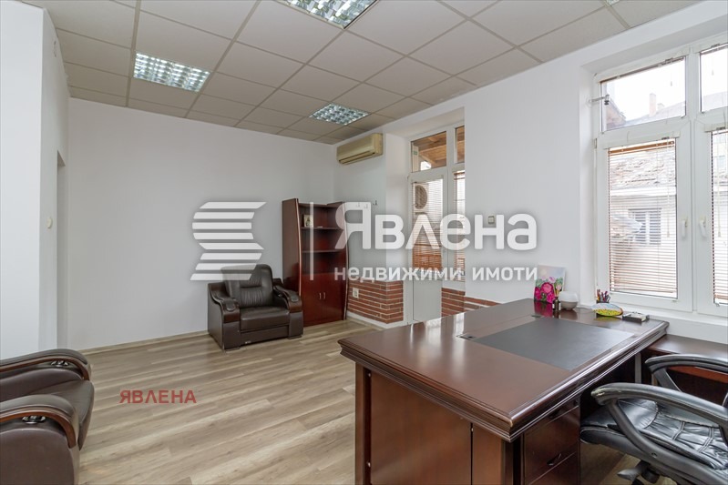 Продава  4-стаен град София , Център , 140 кв.м | 33064669 - изображение [4]