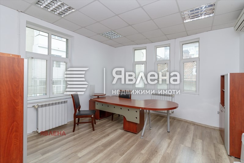 À vendre  3 chambres Sofia , Tsentar , 140 m² | 33064669