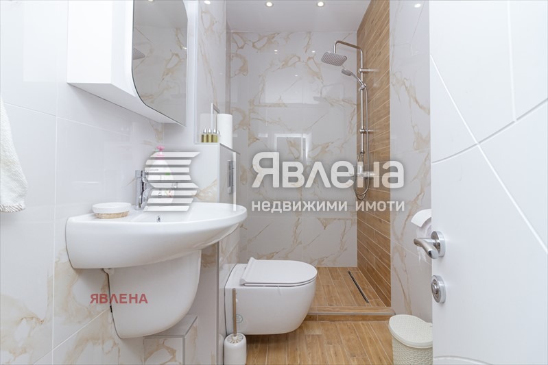 Продава 4-СТАЕН, гр. София, Център, снимка 14 - Aпартаменти - 47185088