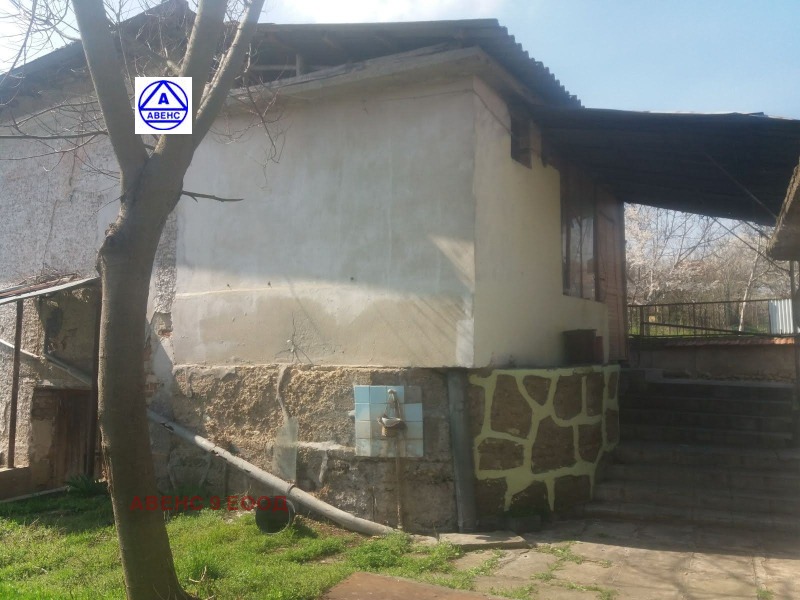 Till salu  Hus region Pleven , Guljanci , 104 kvm | 68319248 - bild [5]