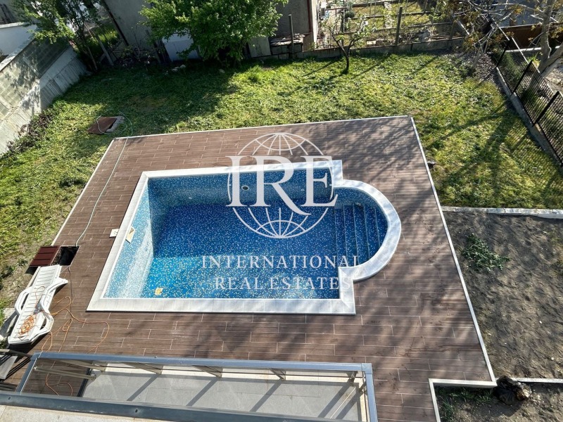 Продава КЪЩА, гр. Балчик, област Добрич, снимка 12 - Къщи - 52121144