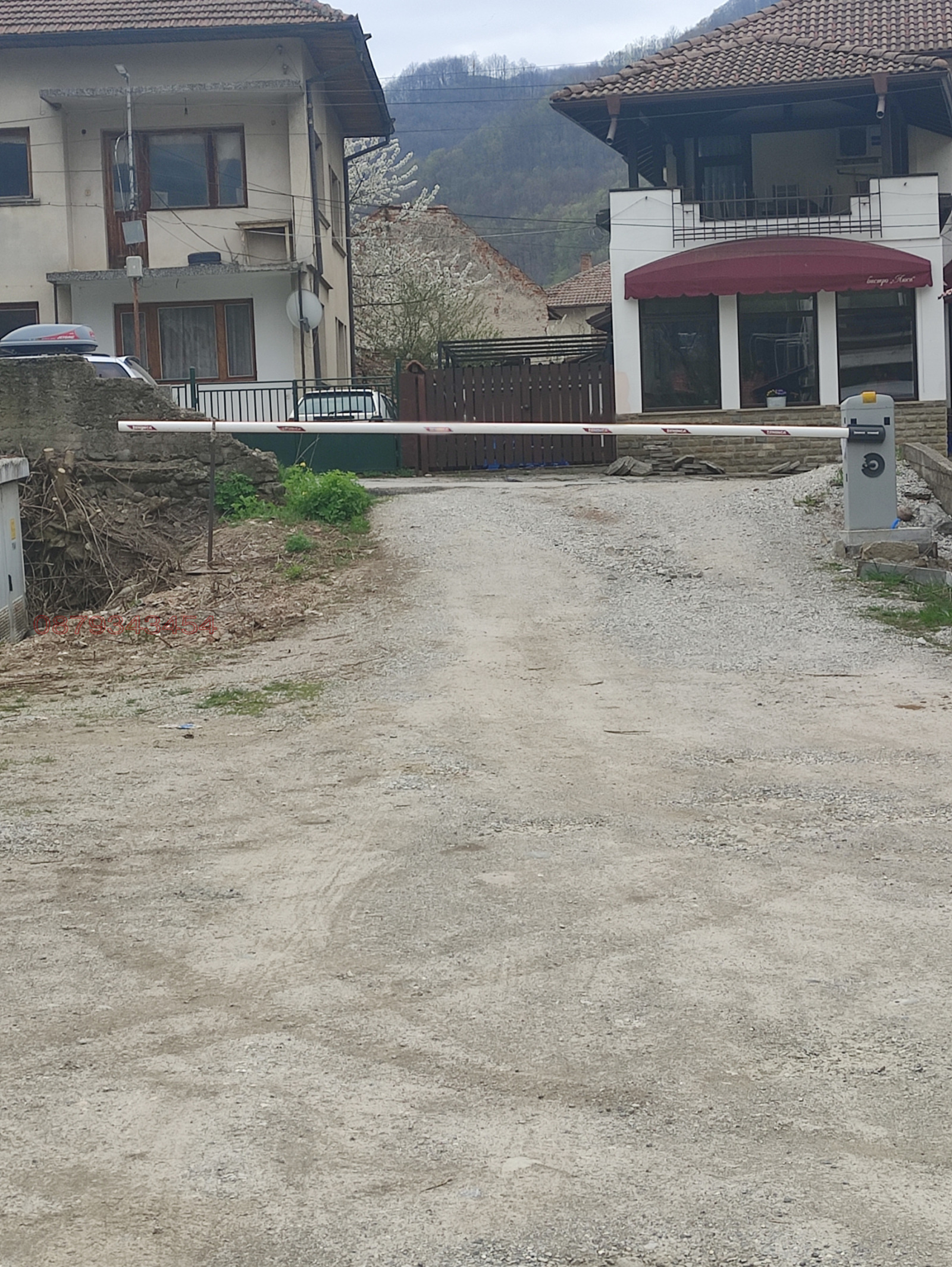 Продава ГАРАЖ, ПАРКОМЯСТО, гр. Тетевен, област Ловеч, снимка 8 - Гаражи и паркоместа - 54214015