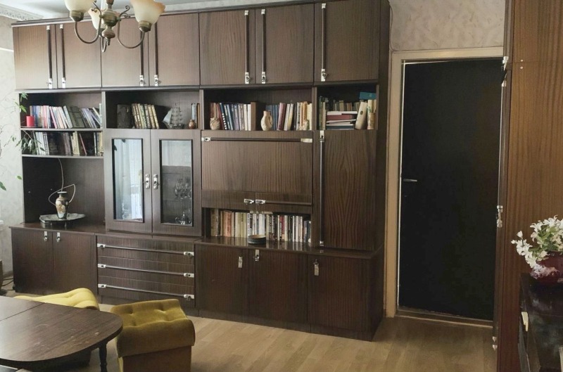 Продава  3-стаен град Русе , Здравец , 80 кв.м | 12005031