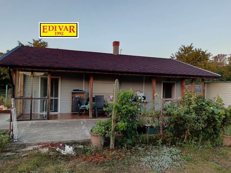 Продава КЪЩА, с. Хаджи Димитър, област Добрич, снимка 11 - Къщи - 52509461