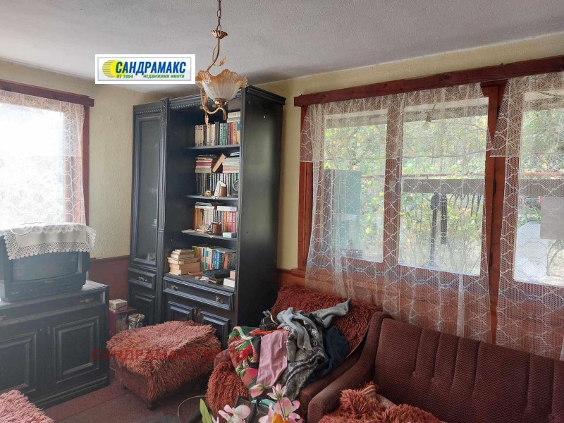 Продава КЪЩА, с. Скриняно, област Кюстендил, снимка 4 - Къщи - 53118651