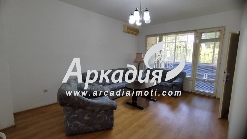 Продава  2-стаен, град Пловдив, Въстанически • 75 000 EUR • ID 43137463 — holmes.bg - [1] 