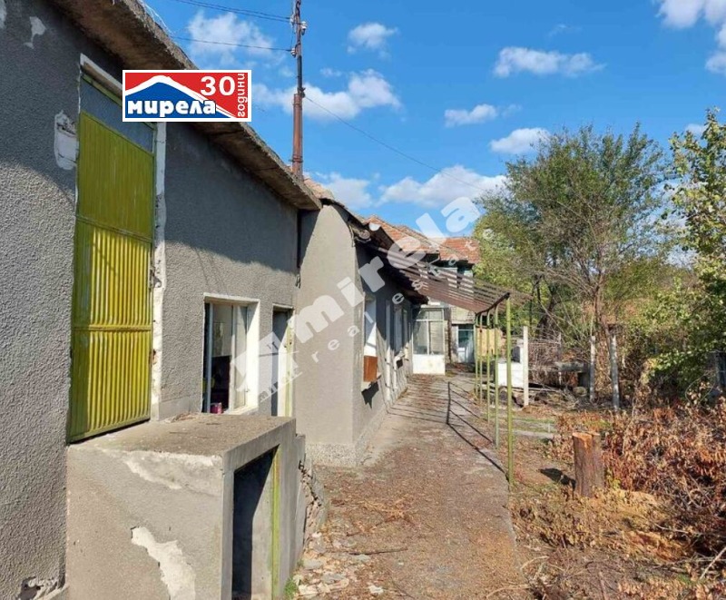 Продава  Къща област Велико Търново , с. Масларево , 260 кв.м | 51242998 - изображение [2]