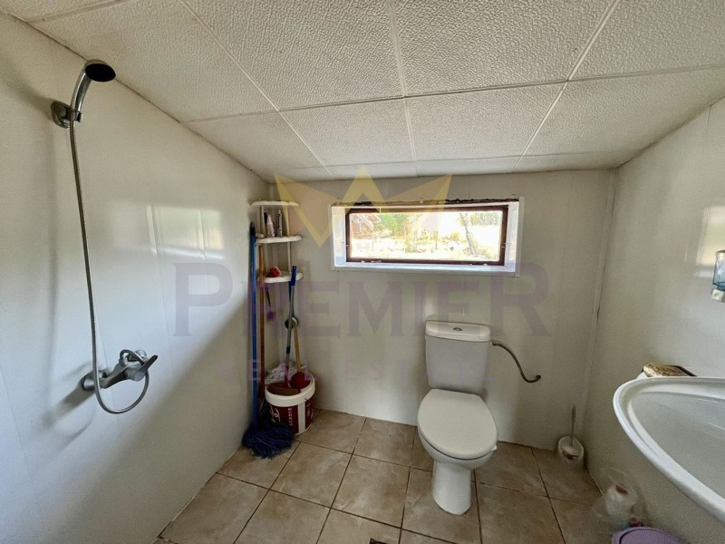 Продава КЪЩА, с. Змеево, област Добрич, снимка 10 - Къщи - 52824620