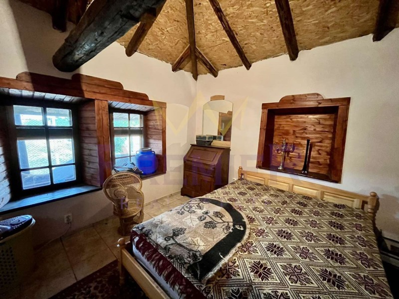 Продава КЪЩА, с. Змеево, област Добрич, снимка 4 - Къщи - 52824620