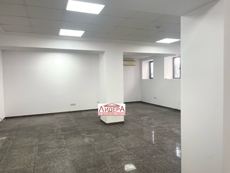 En venta  Comercio Plovdiv , Tsentar , 150 metros cuadrados | 43667239 - imagen [5]