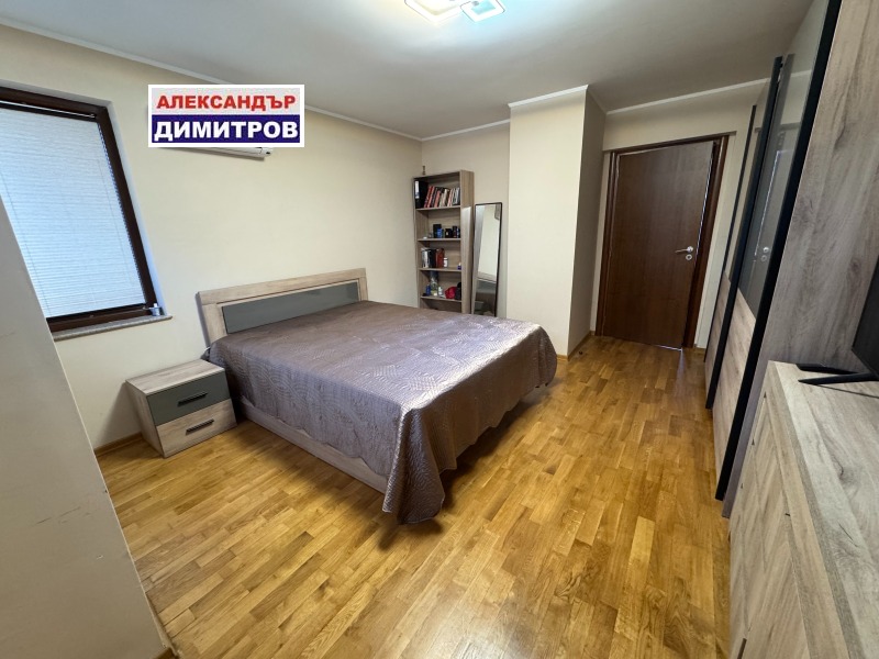 Продава КЪЩА, гр. Русе, Център, снимка 10 - Къщи - 51898755