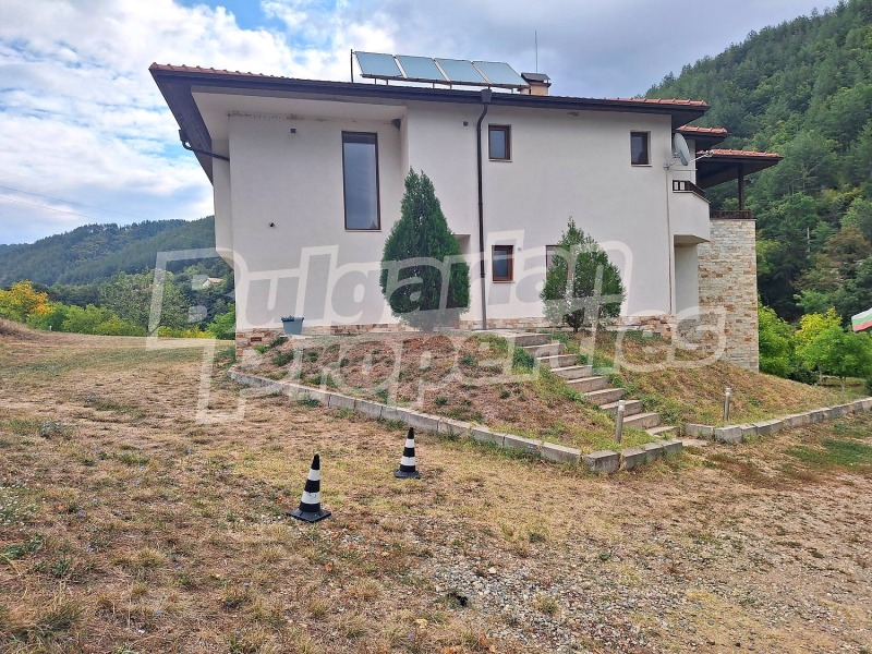 Продава КЪЩА, с. Градево, област Благоевград, снимка 9 - Къщи - 52798282