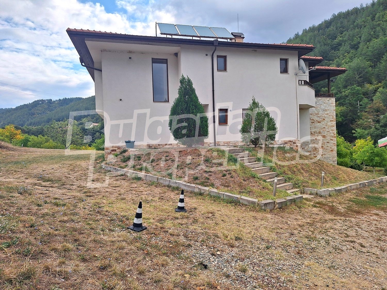 Продава КЪЩА, с. Градево, област Благоевград, снимка 8 - Къщи - 52798282