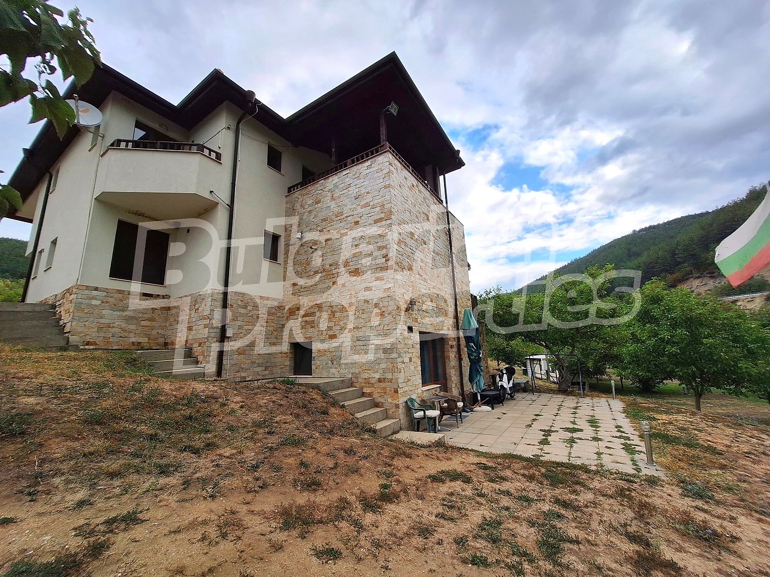 Продава КЪЩА, с. Градево, област Благоевград, снимка 11 - Къщи - 52798282