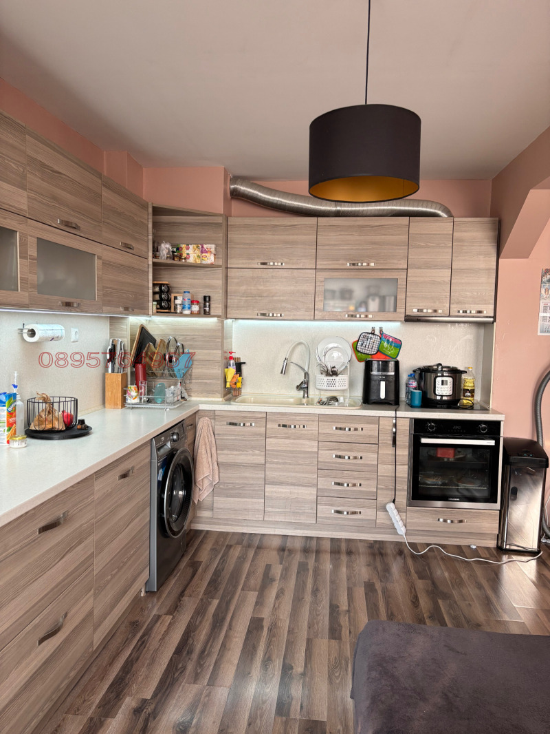 Продава 3-СТАЕН, гр. Разград, Бели Лом, снимка 2 - Апартаменти - 52832376