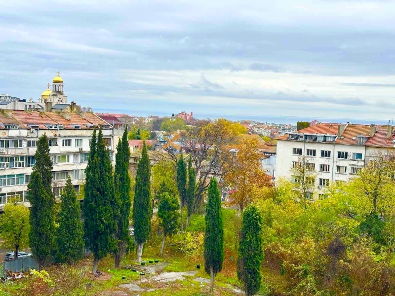 Продава 3-СТАЕН, гр. Варна, Централна поща, снимка 2 - Апартаменти - 52468336