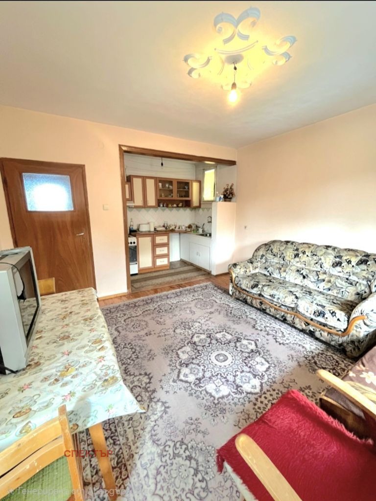 Продава КЪЩА, гр. Перник, Могиличе, снимка 9 - Къщи - 53429379